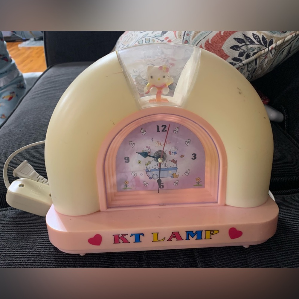 Hello Kitty Kt Lamp Clock View 3